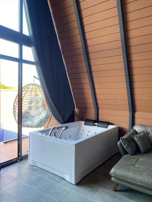Hotel Triangle Life Suit Kartepe Exterior foto